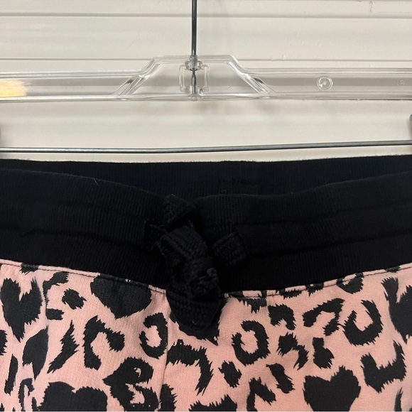 Beach Riot Ava Sweatshirt Rae Shorts Set Love Leopard - Picture 10 of 12